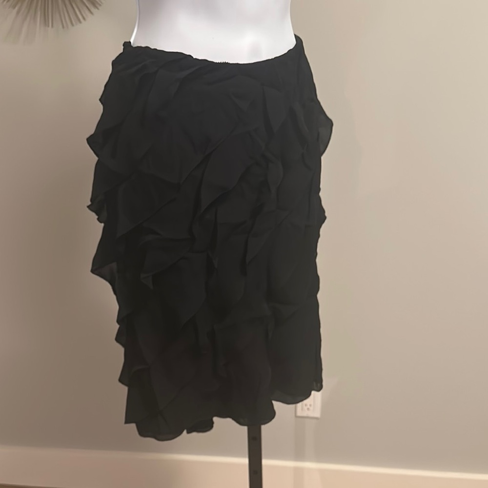 Ralph Lauren Elegant Black Ruffle Skirt​